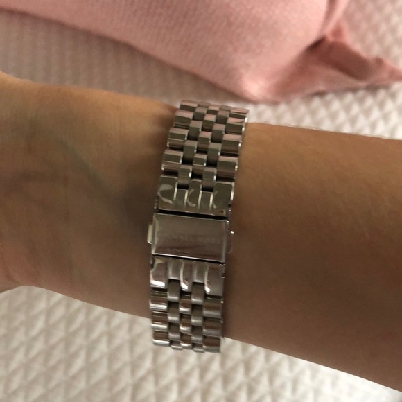 Micheal Kors watch main image 2
